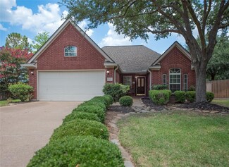 13938 Roxton Dr, Houston, TX 77077