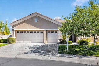 10215 Wascana Ln, Apple Valley, CA 92308