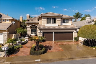 823 S Cottontail Ln, Anaheim, CA 92808