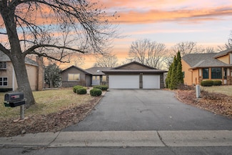 11884 Evergreen Cir NW, Coon Rapids, MN 55448