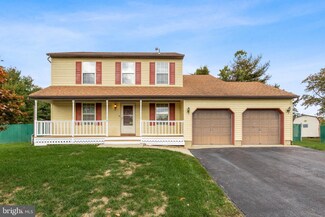 8 Brians Ct, Burlington, NJ 08016