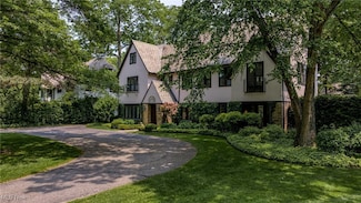 2533 Fairmount Blvd, Cleveland, OH 44106