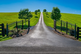 226 Naron Rd, Shelbyville, TN 37160