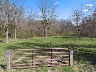 17 Greens Bottom Rd, Weldon Spring, MO 63304