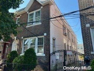 94-40 94th St, Ozone Park, NY 11416