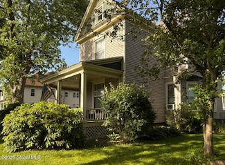 126 Kingsboro Ave, Gloversville, NY 12078