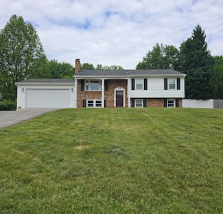 239 Knollwood Dr, Troutville, VA 24175