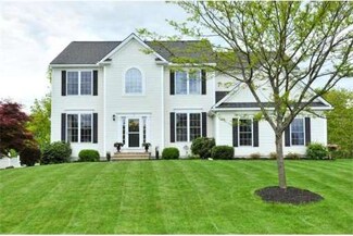 19 Seaver Farm Ln, South Grafton, MA 01560