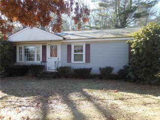 51 Carpenter Rd, Foster, RI 02825