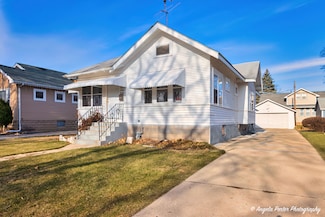 1724 Jenkinson Ct, Waukegan, IL 60085