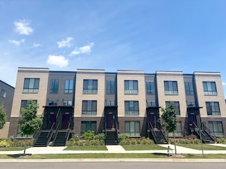 1276 Lakepointe Dr, Schaumburg, IL 60173