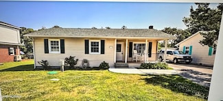 451 Cape Lookout Dr, Harkers Island, NC 28531