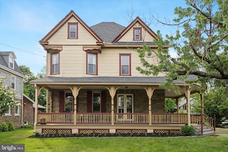 120 Lismore Ave, Glenside, PA 19038