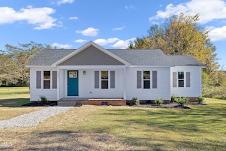 709 S Wakefield St, Zebulon, NC 27597