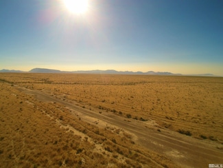 14 Midas Rd, Valmy, NV 89438