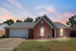 10908 Oak Leaf Dr, Olive Branch, MS 38654