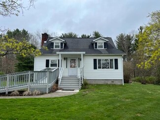202 Division St, Shady Spring, WV 25918