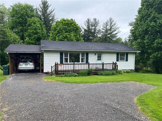 24955 Saegertown St, Saegertown, PA 16433