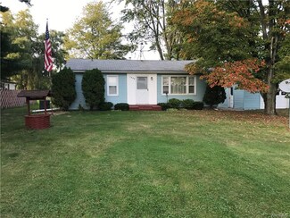 1830 Milestrip Rd, North Collins, NY 14111
