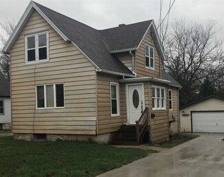 630 Pine St, Sheboygan Falls, WI 53085