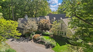 6047 Brokenhurst Rd, Indianapolis, IN 46220