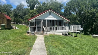 6915 Wood Rd, Corryton, TN 37721