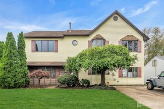 28 Colton Rd, Edison, NJ 08817