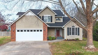 23 Westmont Dr, Asheville, NC 28806