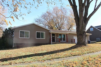 1310 City View Dr, Denison, IA 51442