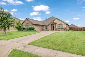 1114 Daventry Dr, Red Oak, TX 75154