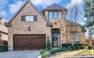 2134 N Hill Dr, Irving, TX 75038