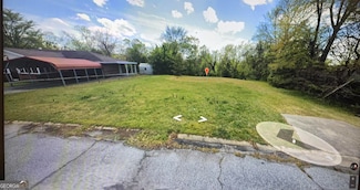 1648 Hurley Cir, Macon, GA 31206