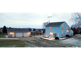 16592 Konita Dr SW, Navarre, OH 44662