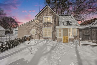 1033 Hazen St SE, Grand Rapids, MI 49507