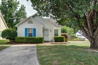 3607 Red Oak Dr, New Bern, NC 28562