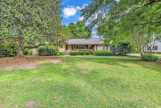 1305 Forest View Rd, Conway, SC 29526