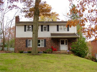 657 Upper Merriman Dr, Akron, OH 44303