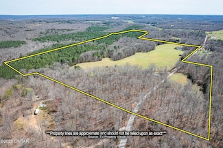 395 Gooch Rd, Parsons, TN 38363