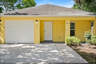6076 7th St, Vero Beach, FL 32968