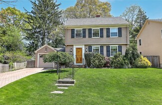 24 Gertrude Ave, Rumford, RI 02916