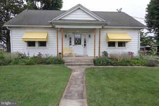 54 Covered Bridge Rd, Oley, PA 19547