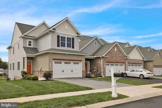 2564 Camas Ln, East Petersburg, PA 17520