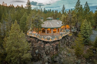 683 NW Silver Buckle Rd, Bend, OR 97703