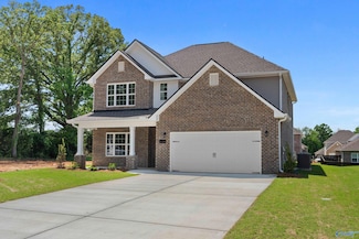 154 Rose Valley Dr, New Market, AL 35761