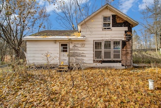 4044 Volney St, Fountain, MI 49410