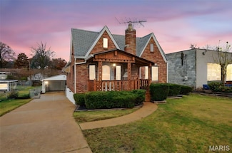 707 Pardella Ave, Saint Louis, MO 63125