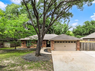 112 April Wind Dr E, Montgomery, TX 77356