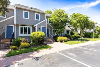 23 Indian Cove Way, South Easton, MA 02375