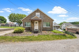 2778 1/2 Mill St, Aliquippa, PA 15001