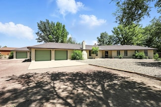 6 Shady Ln, Los Lunas, NM 87031